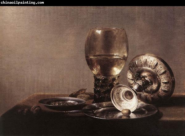 CLAESZ, Pieter Still-life with Wine Glass and Silver Bowl dsf