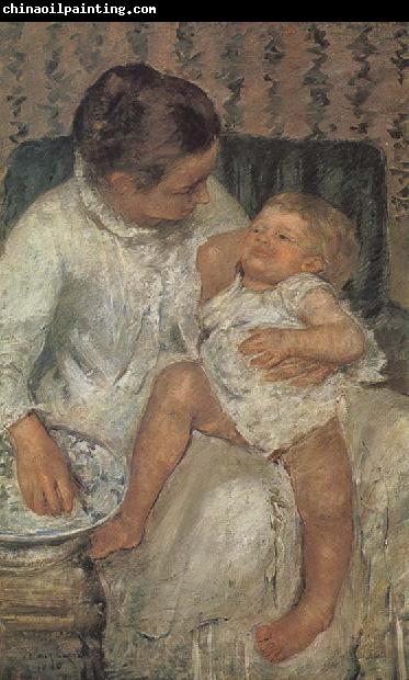 Mary Cassatt Mothe helping children a bath