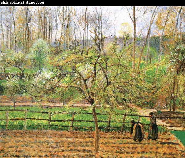 Camille Pissarro Women in the spring of the fence