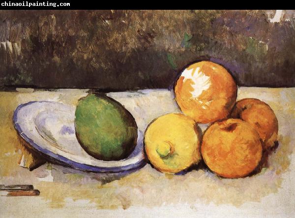 Paul Cezanne and fruit have a plate of still life