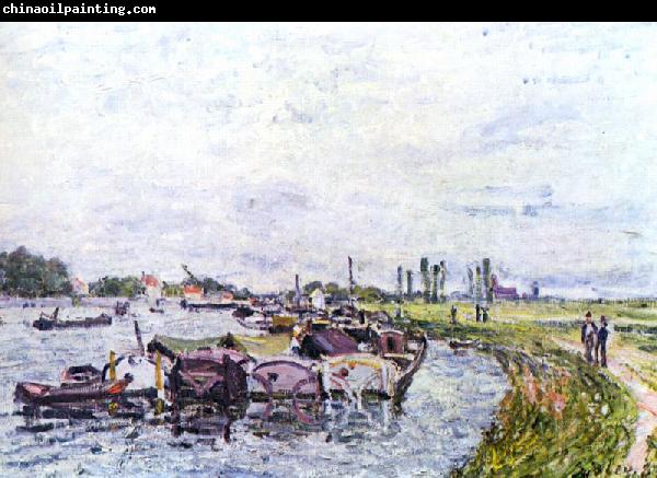 Alfred Sisley Frachtkahne bei Saint-Mammes