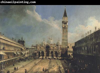 Canaletto Piazza S.Marco con la basilica di fronte (mk21)